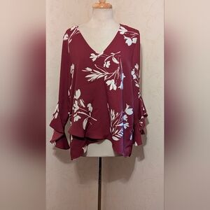 Candies Ruffle Sleeve Top. L